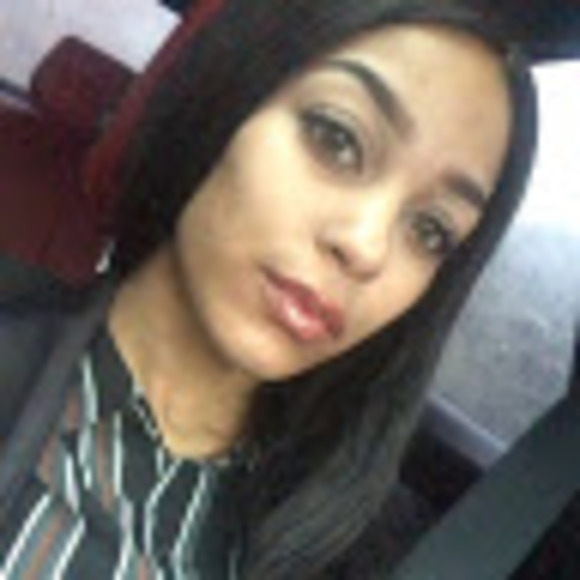 Meet your Posher, Hannah m. - Picture 1 of 1